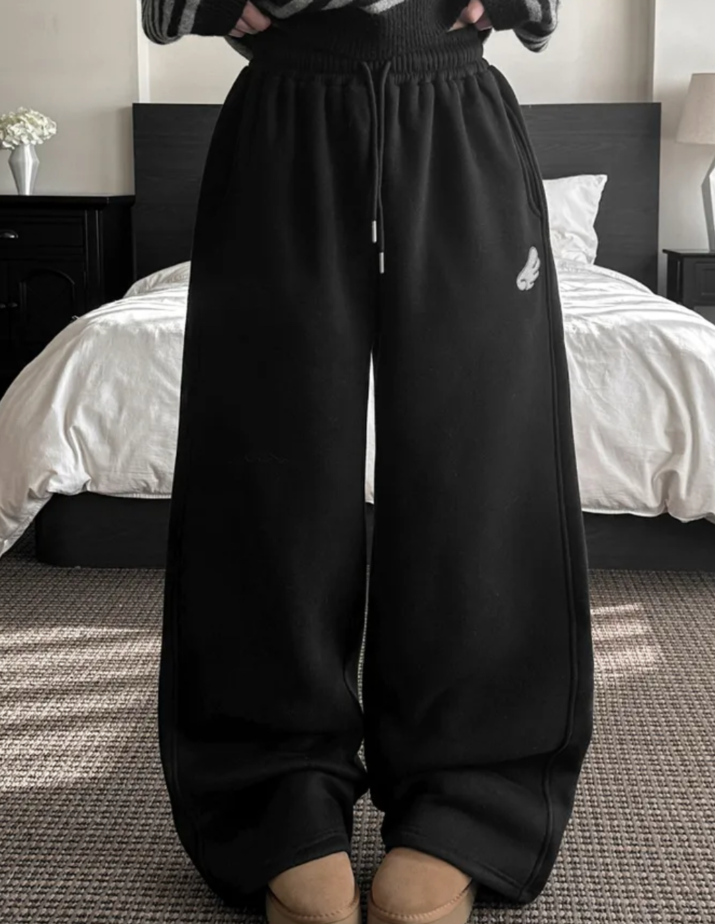 KR ANGEL WING FLEECE PANTS (4 COLORS)