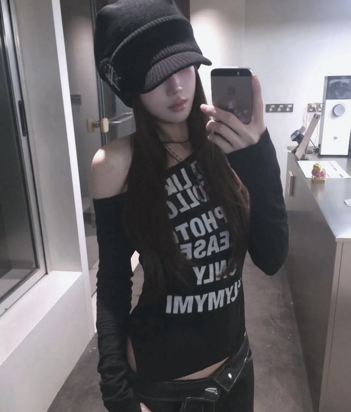 pleasenofollow - kacy lettering long off shoulder top (black)