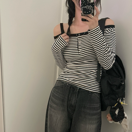 KR STRIPED HALF OFF SHOULDER TOP (2 COLORS)