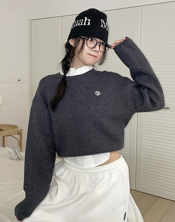 muahmuah - STITCH LOGO ROUND KNIT (CHARCOAL)