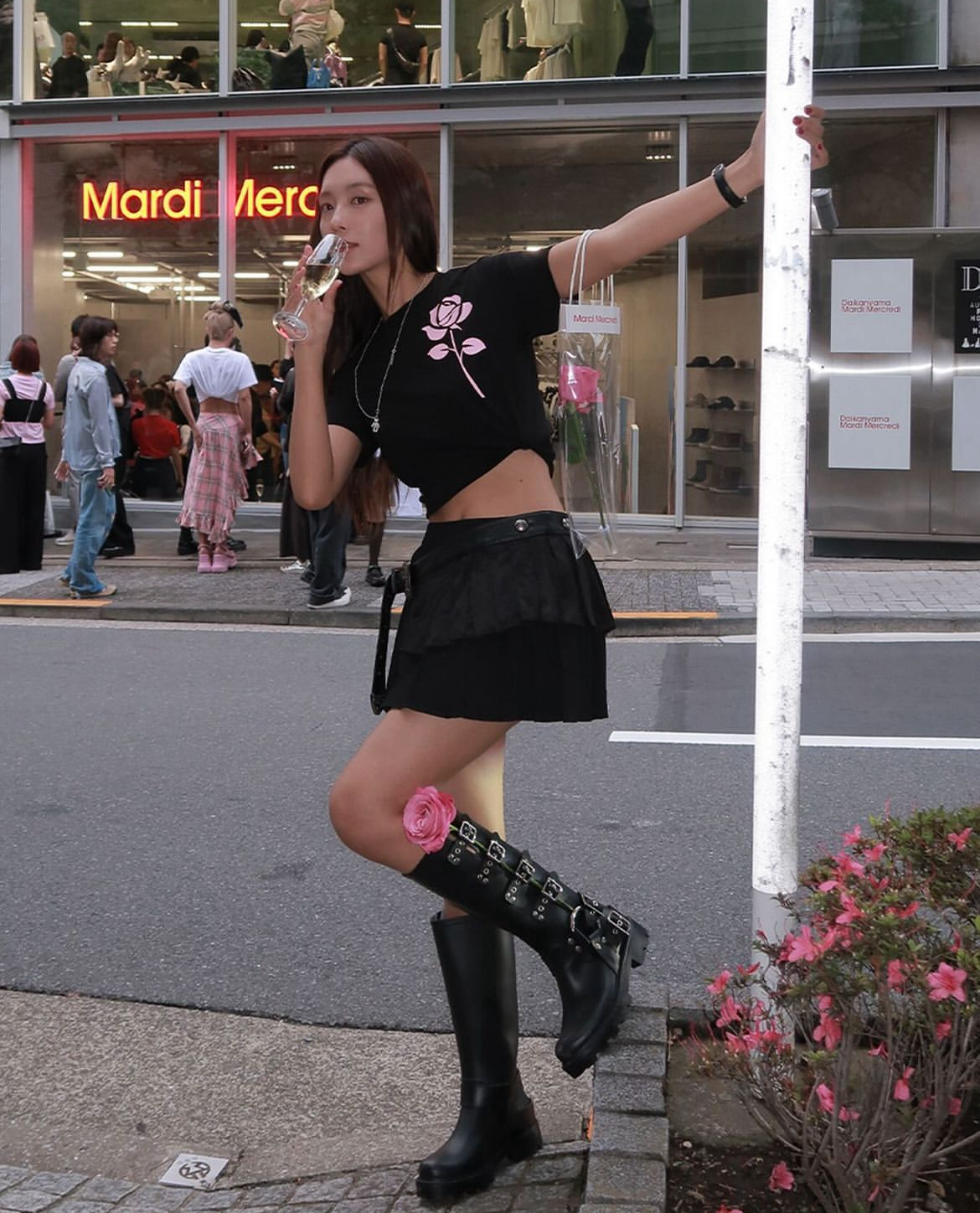 MARDI MERCREDI - SLIM TSHIRT UNE ROSE (BLACK PINK)