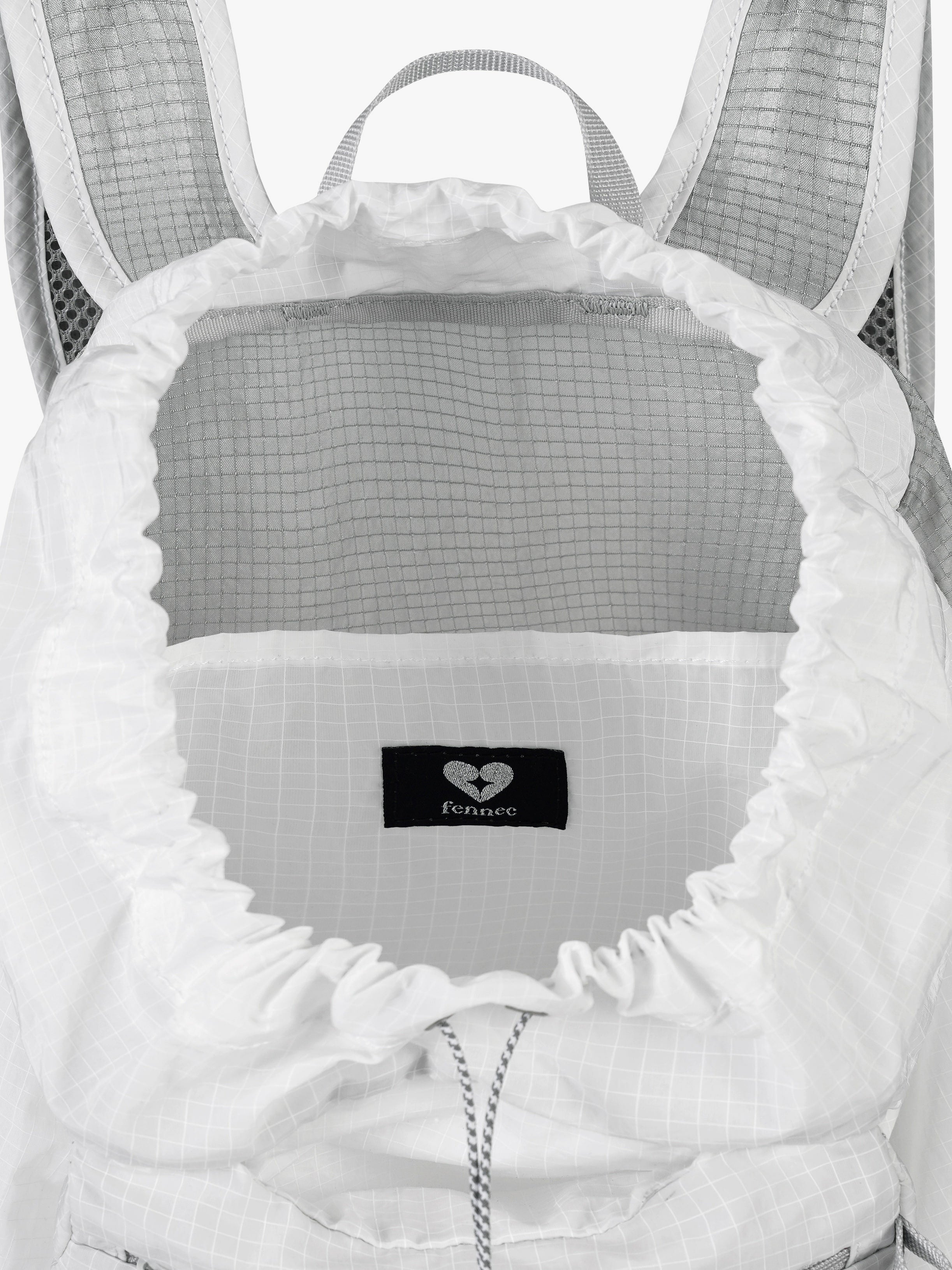 AIRY POCKET BACKPACK (WHITE)