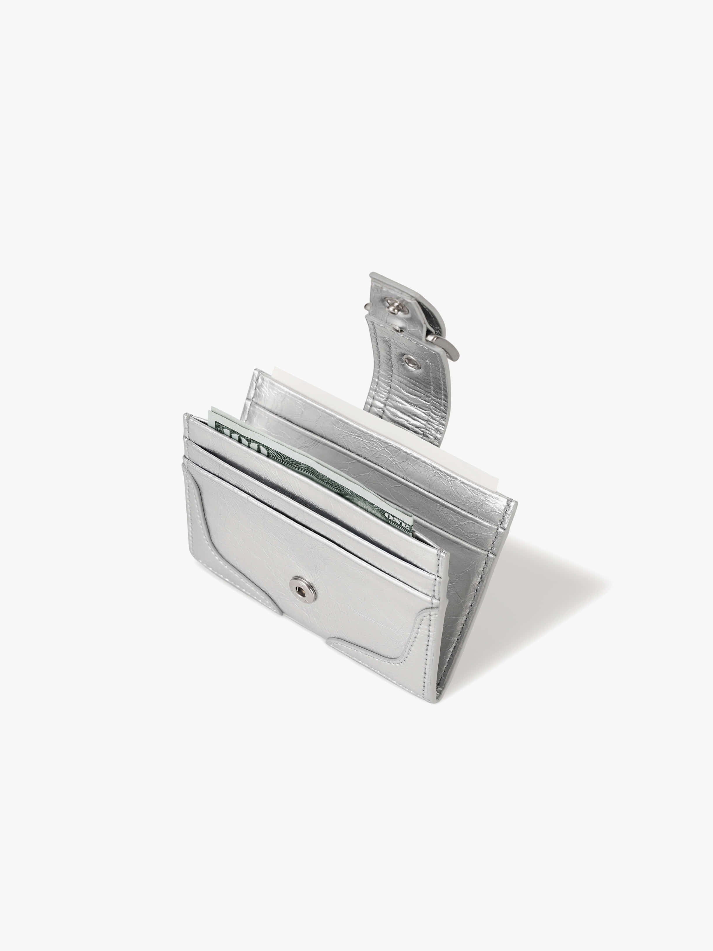 BUCKLE BRIDGE POCKET (SILVER)