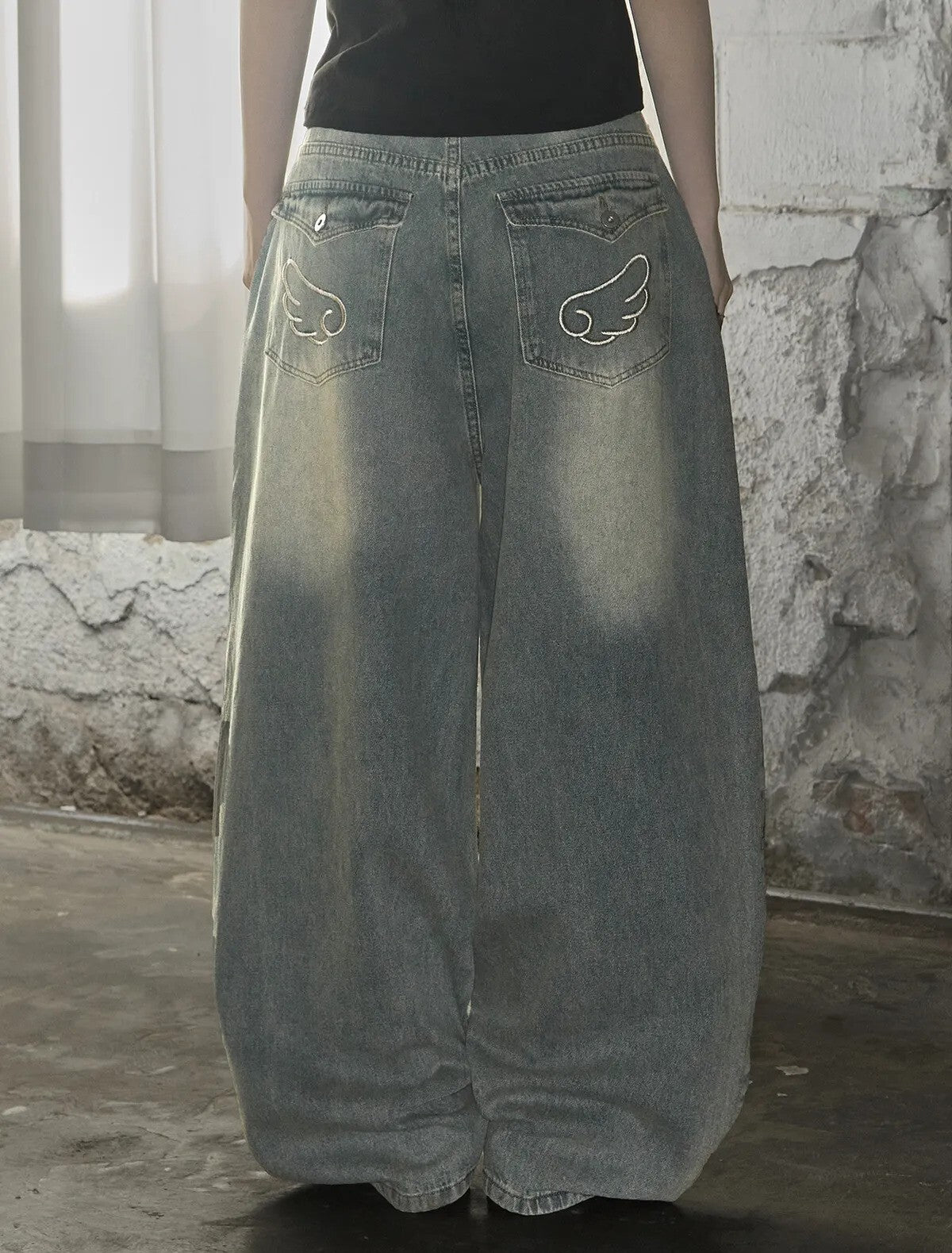 Looxp - Angel Wing Washing Back Pocket Wide Denim (Light Blue)