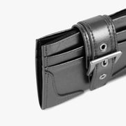 BUCKLE BRIDGE POCKET (METAL GREY)
