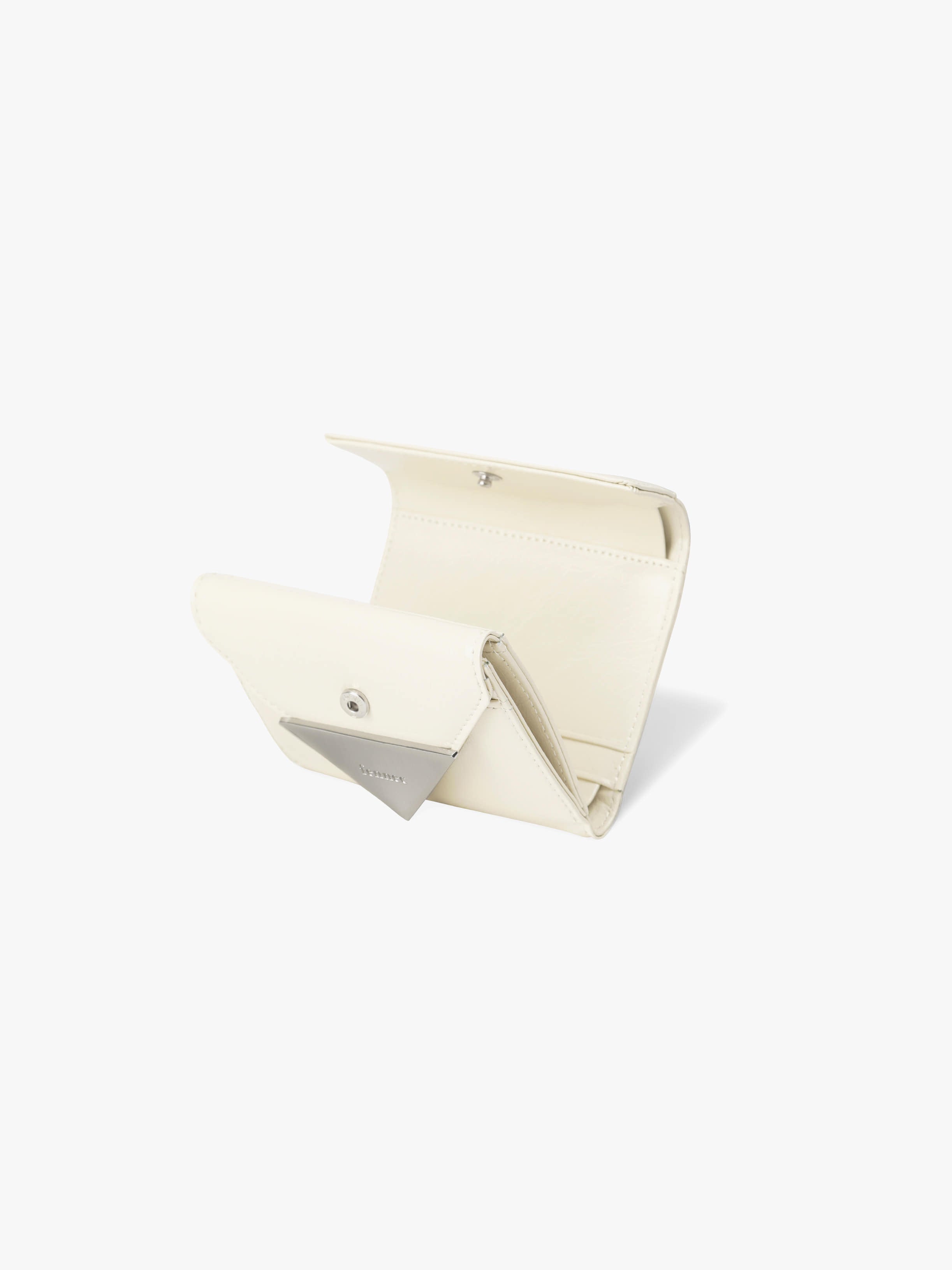 CRINKLE TRIANGLE DOCO WALLET (VANILLA)