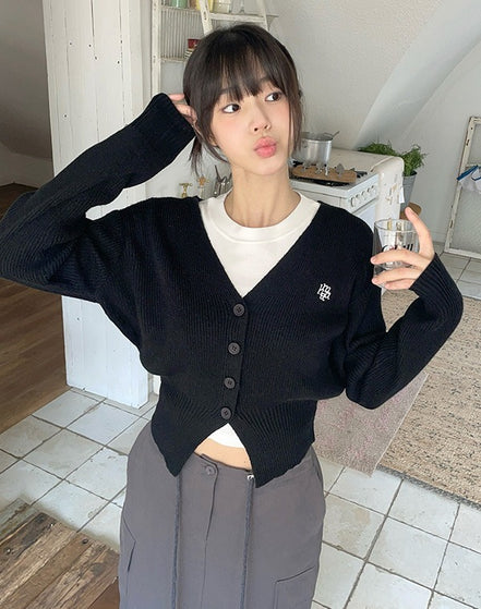 muahmuah - STITCH WOOL KNIT CROP CARDIGAN (BLACK)