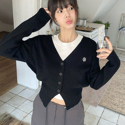muahmuah - STITCH WOOL KNIT CROP CARDIGAN (BLACK)