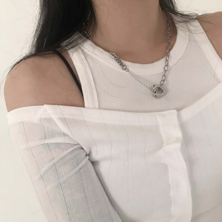 OFUSE - heart hole necklace
