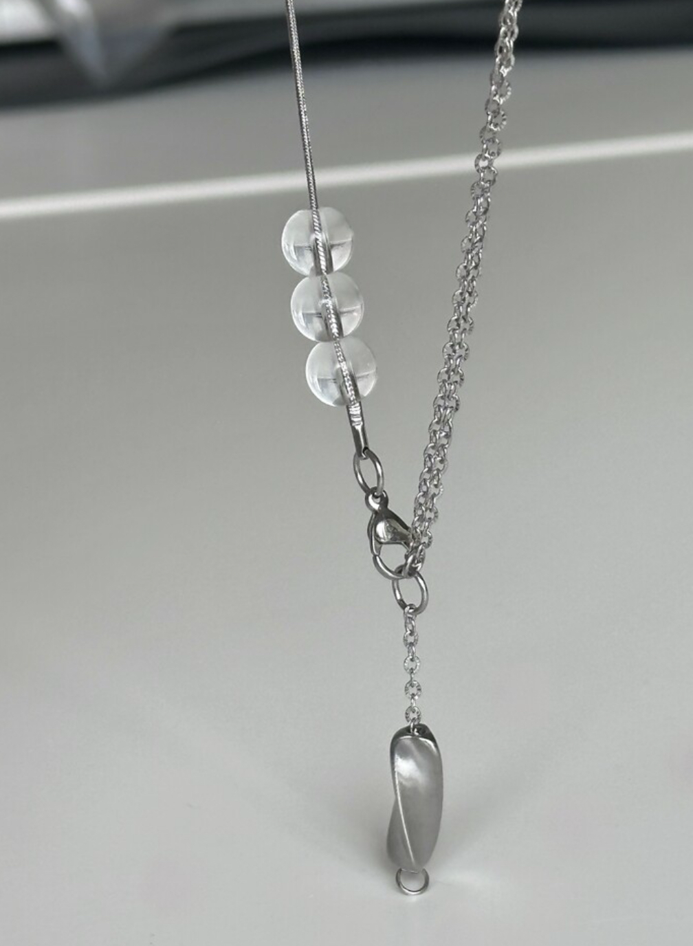 OFUSE - aqua necklace (clear)