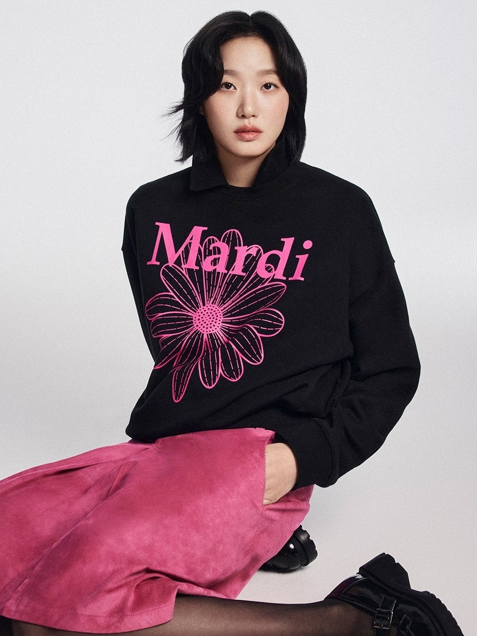 MARDI MERCREDI - SWEATSHIRT FLOWERMARDI (BLACK FUCHSIA)