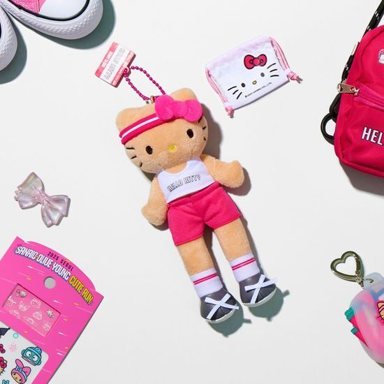 sanrio cutie run long leg kitty