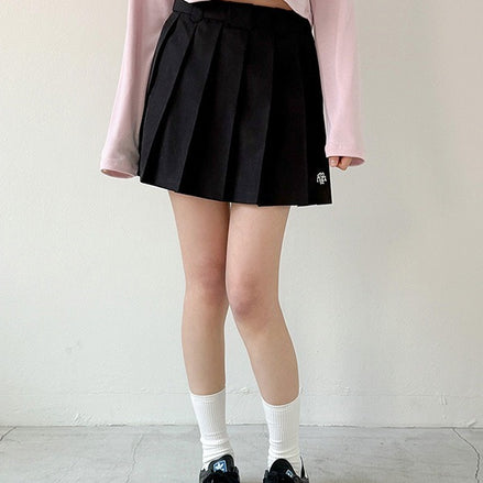 MUAHMUAH - STITCH LOGO PLEATS SKIRT (BLACK)