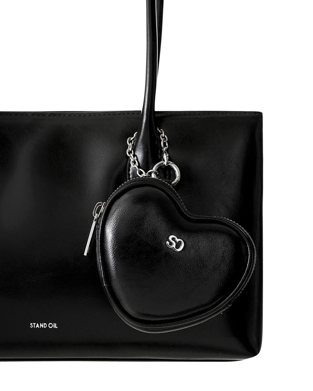 Stand Oil - Heart Pods Keyring (Black)