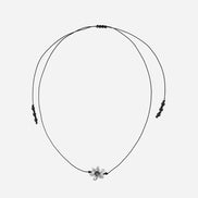 (karina同款) petal strap necklace (black)