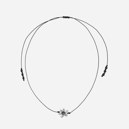 (karina同款) petal strap necklace (black)
