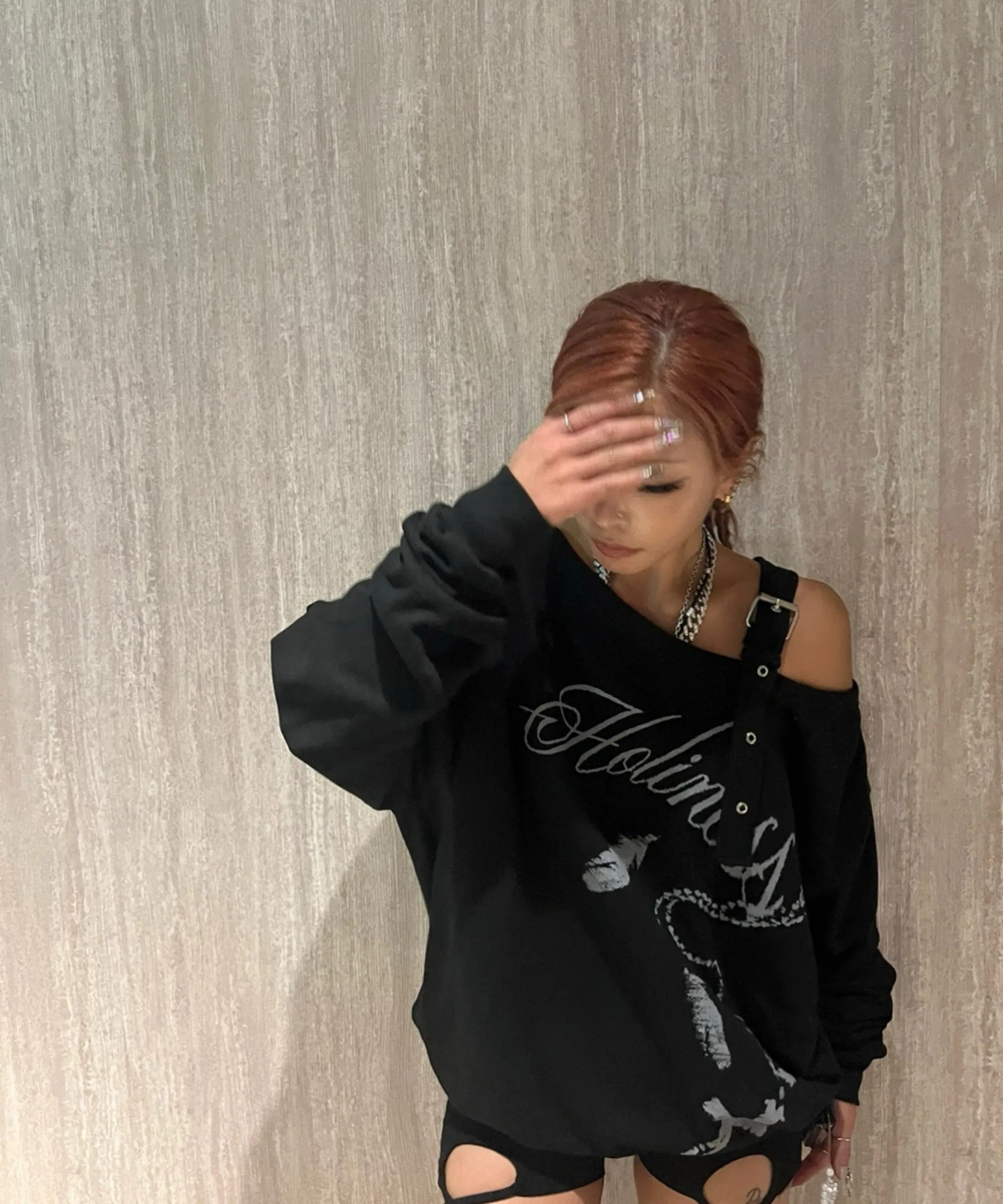 fancy club - one shoulder buckle sweatshirt (black)
