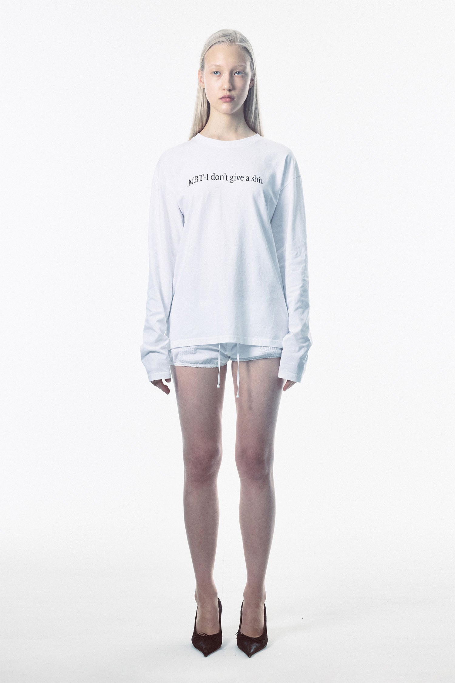 SCULPTOR - Washed Long Sleeve Tee Washed (White)