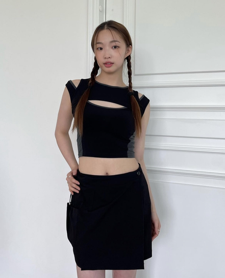 KR Y2K FUTURE SLEEVELESS 3 COLORS