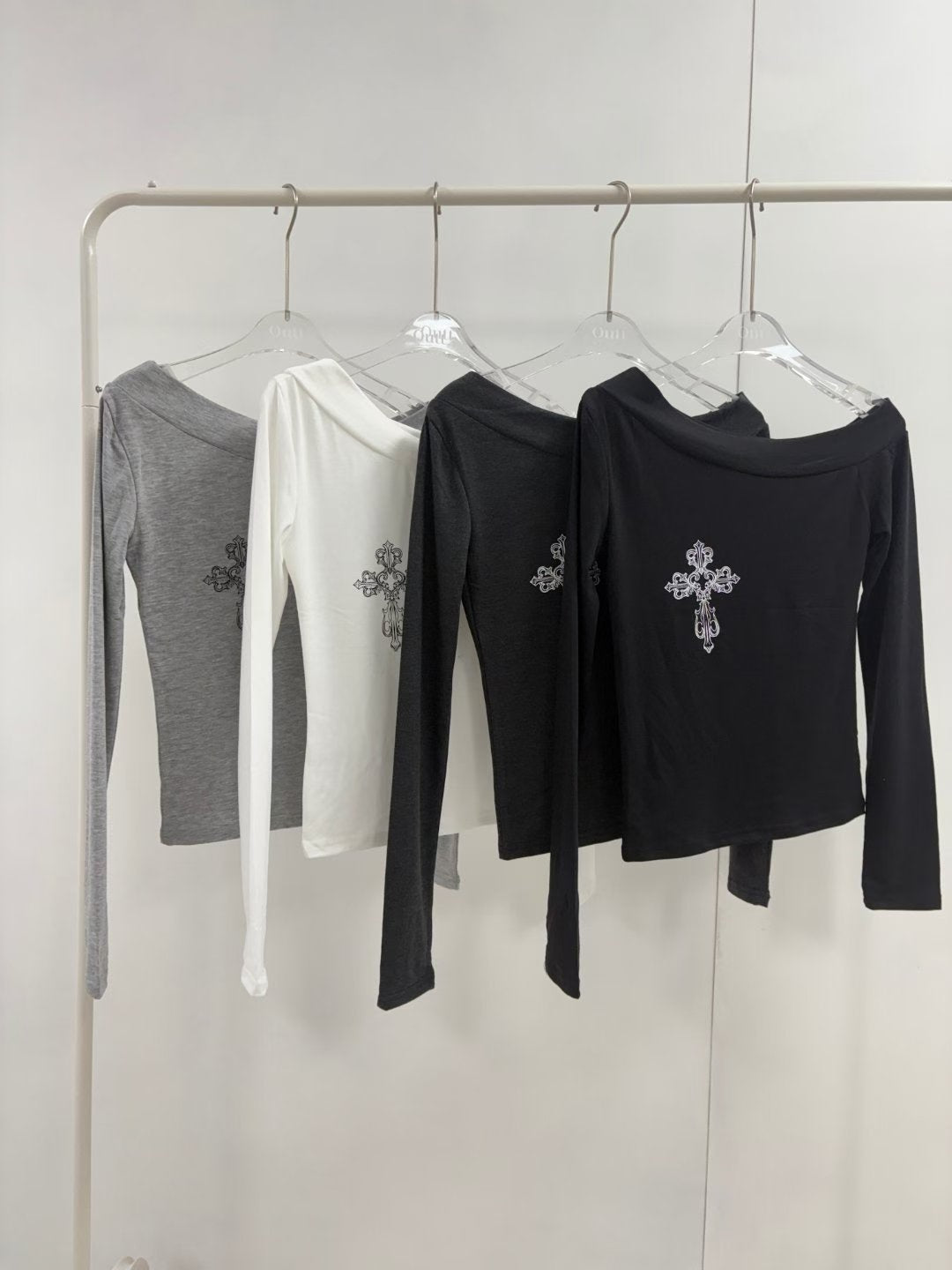 KR BLANK CROSS TOP (4 COLORS)