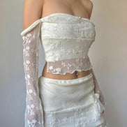 TH FLOWER LACE TOP (WHITE)