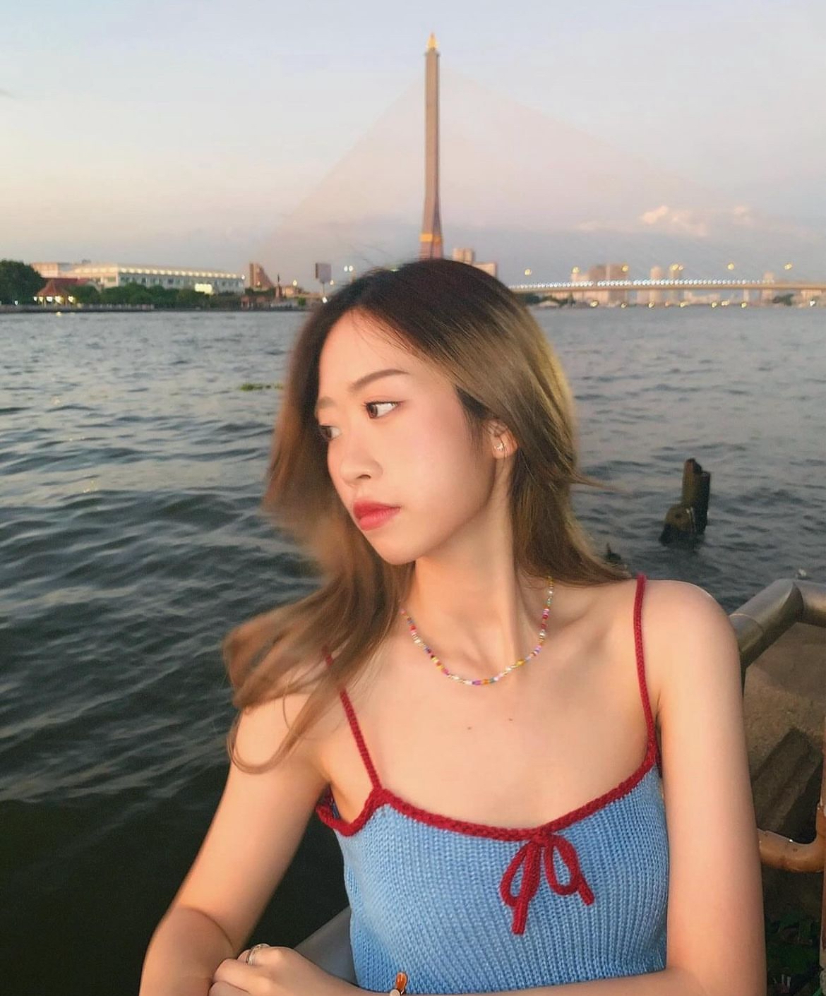 TH KNIT CROP SLEEVELESS (BLUE)