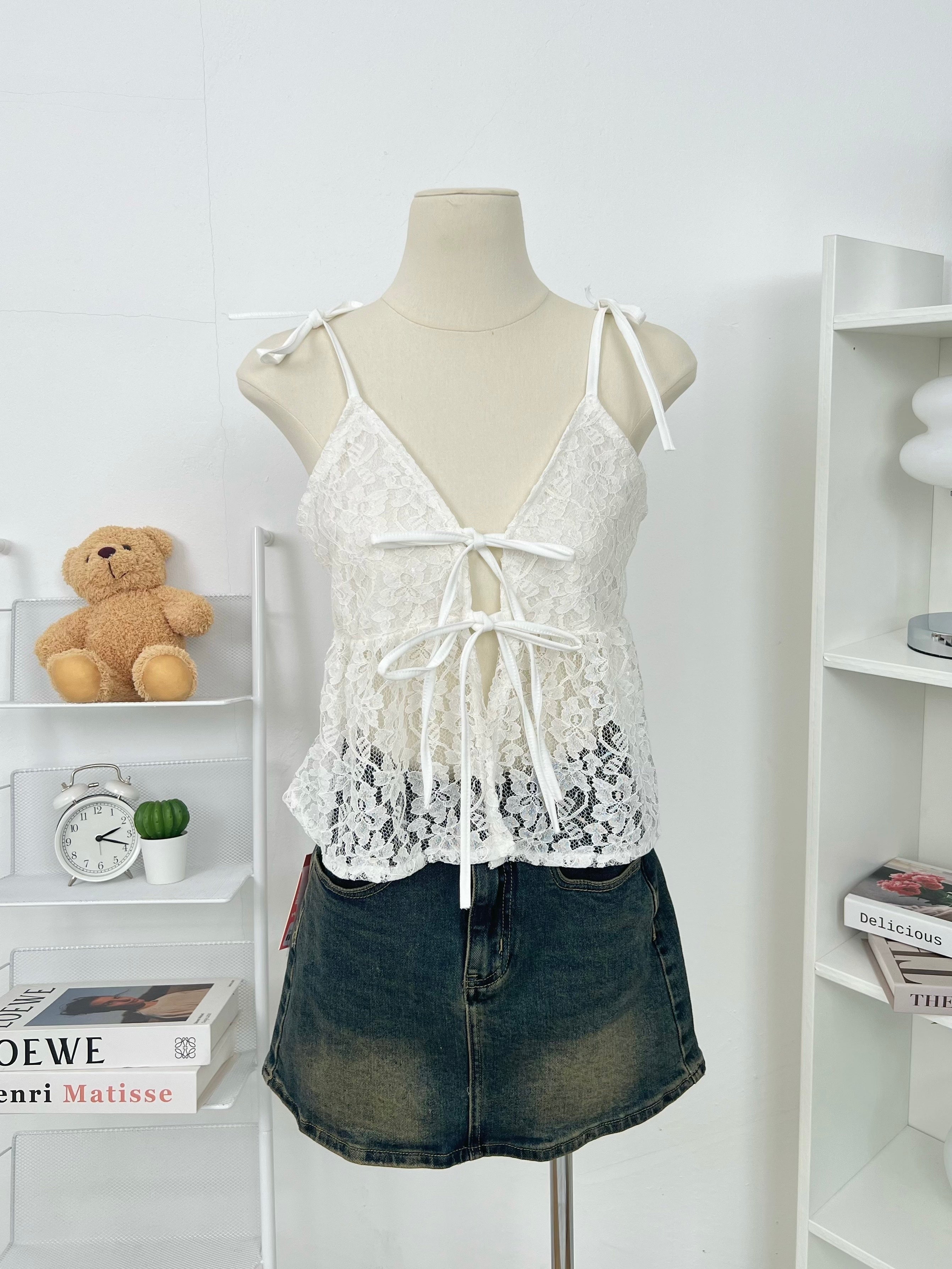 (現貨)TH FLOWERY SASA TOP