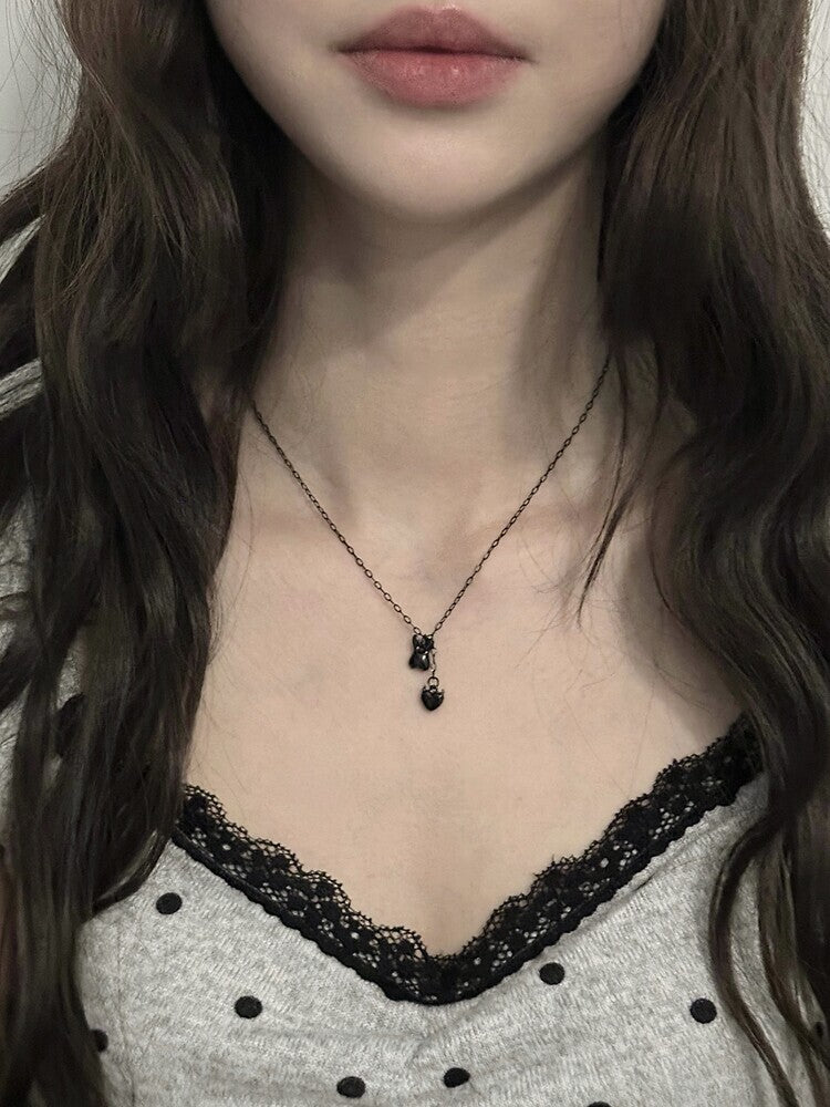 OFUSE - black rabbit necklace