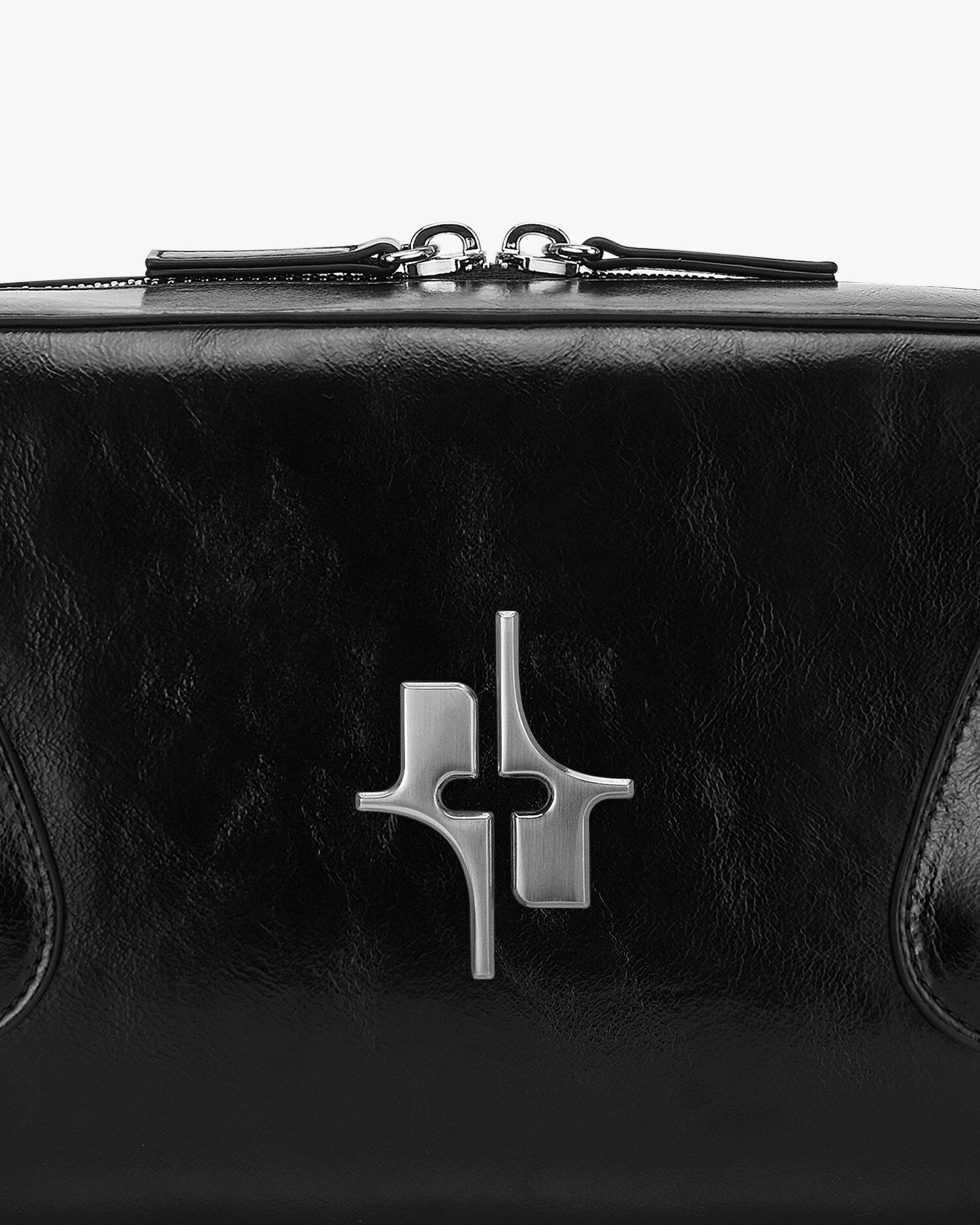 FINDKAPOOR - ILA BAG 30 (BLACK)