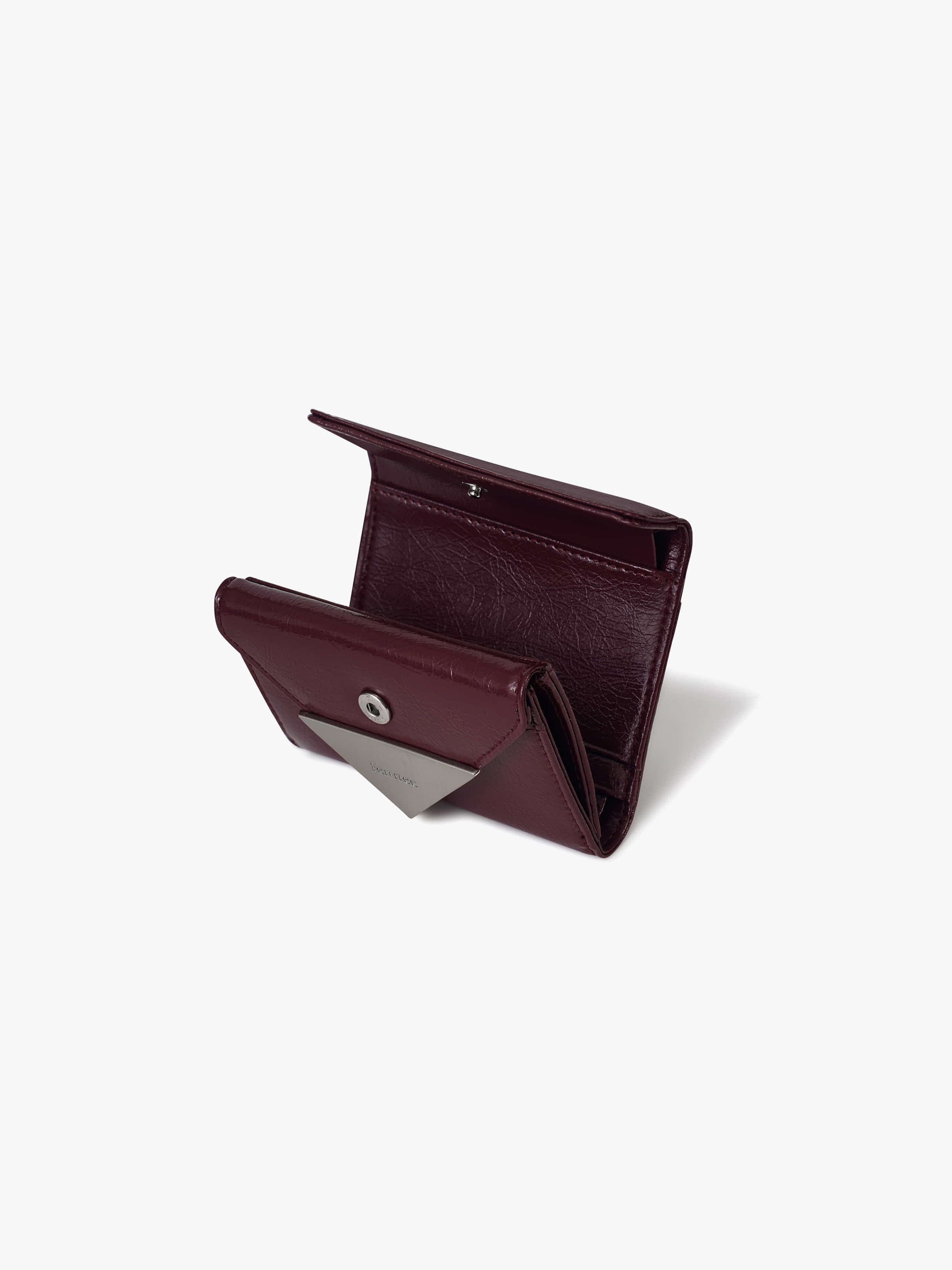 CRINKLE TRIANGLE DOCO WALLET (DEEP CHERRY)
