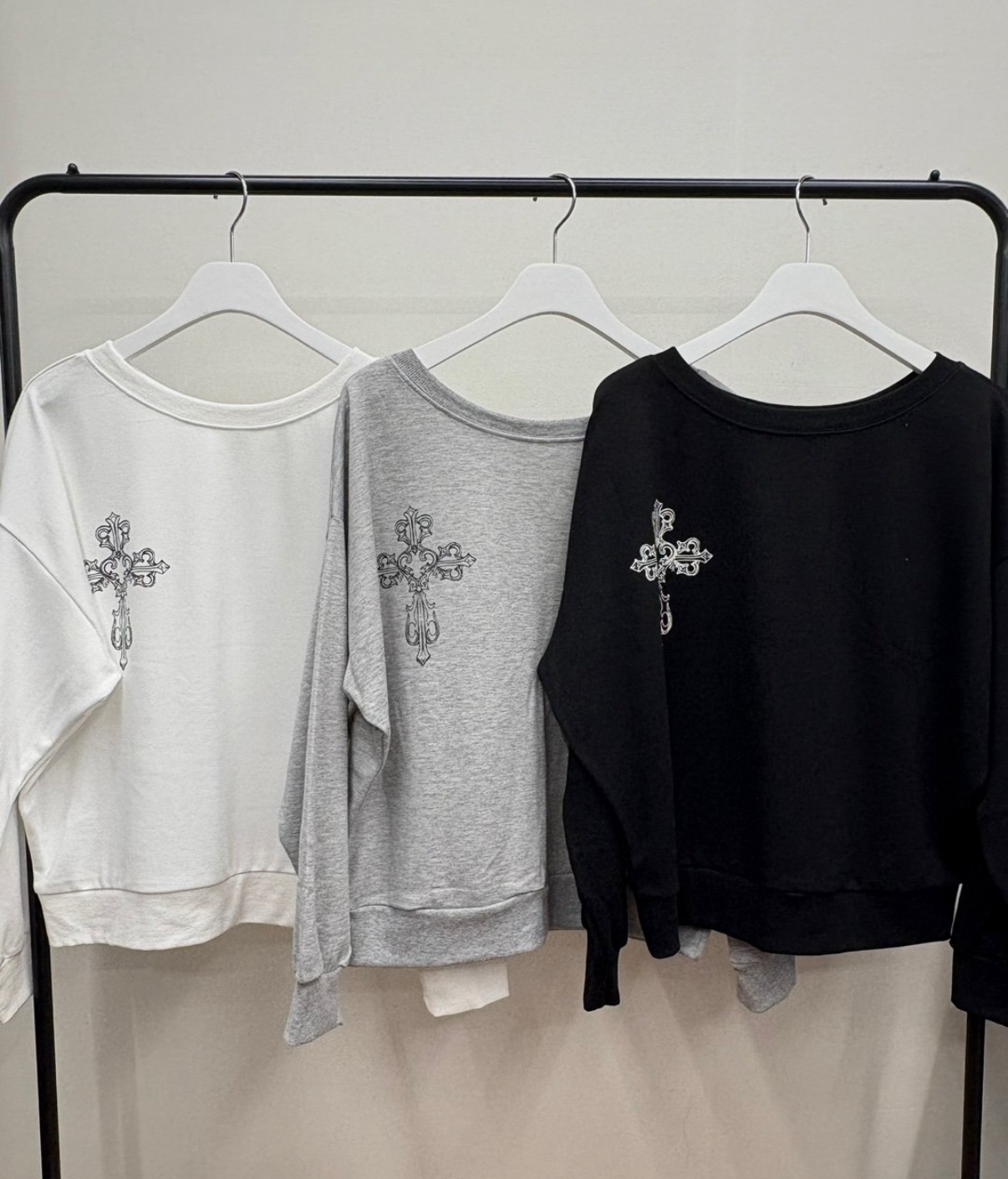 KR SILVER CROSS OFF SHOULDER (3 COLORS)