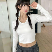 muahmuah - LOGO STITCH V-NECK LONG SLEEVE (WHITE)