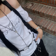chicks - good luck one off shoulder tee (white)