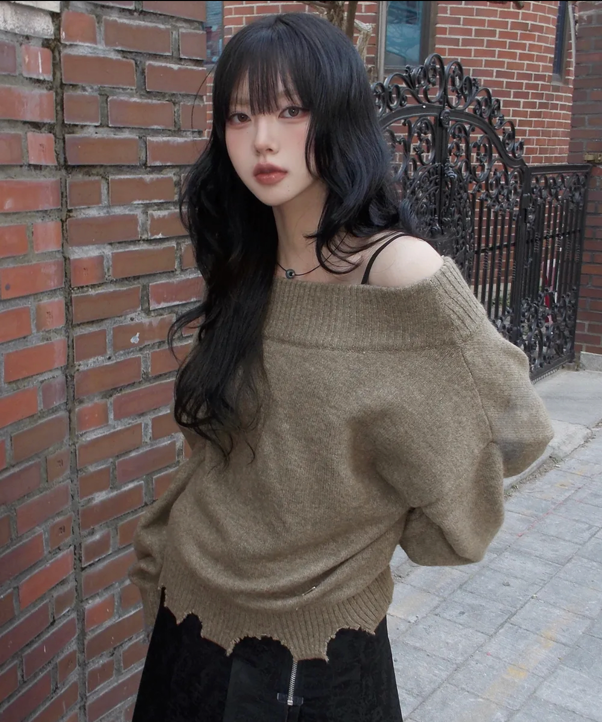 rockcake - Off Shoulder Damaged Knit (Brown)