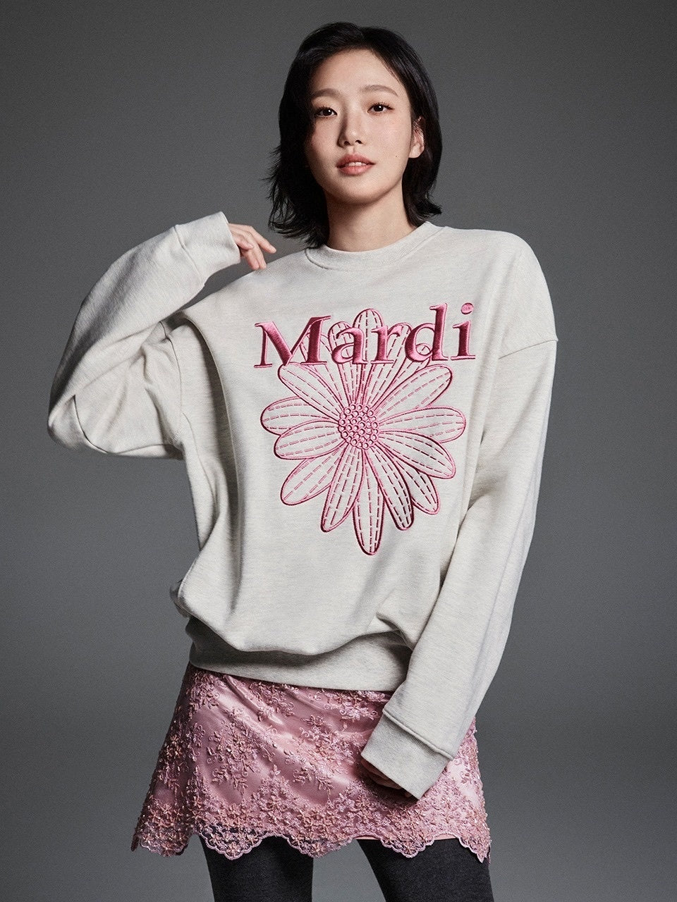 (現貨) MARDI MERCREDI - SWEATSHIRT FLOWERMARDI NEEDLEWORK (OATMEAL PINK)