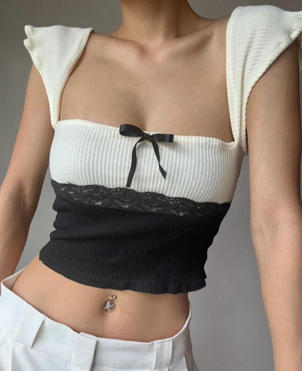 TH RIBBON LACE SQUAREE TOP (BW)