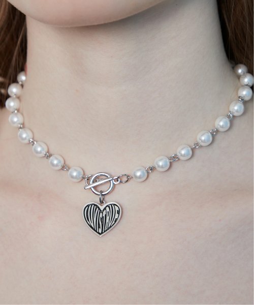 LUVISTRUE -  IN PEARLS CHOKER(SILVER)