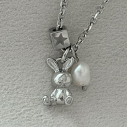 OFUSE - rabbit necklace
