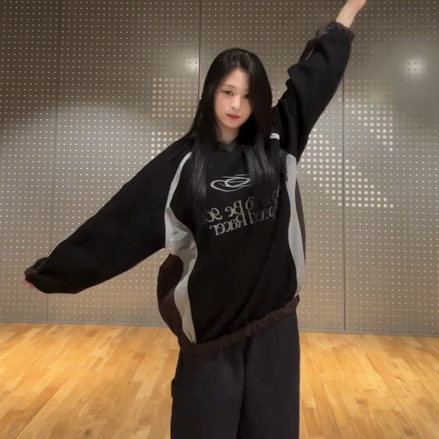 [ahyeon同款] 1993studio - speed rider raglan sweatshirt (black)