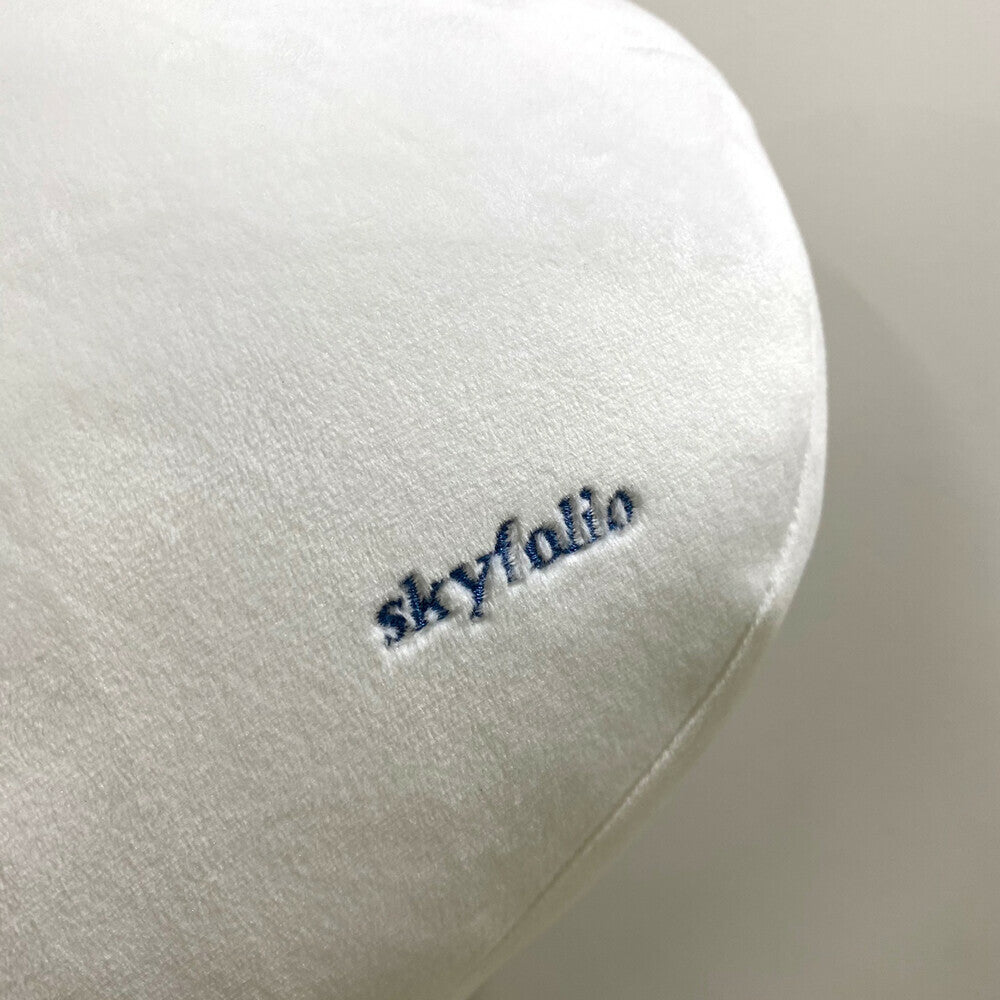 Skyfolio - cloud cushion