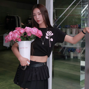 MARDI MERCREDI - SLIM TSHIRT UNE ROSE (BLACK PINK)