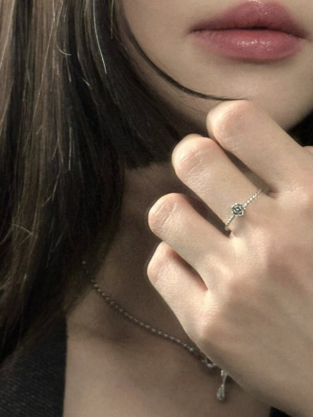 OFUSE - mini rose ring