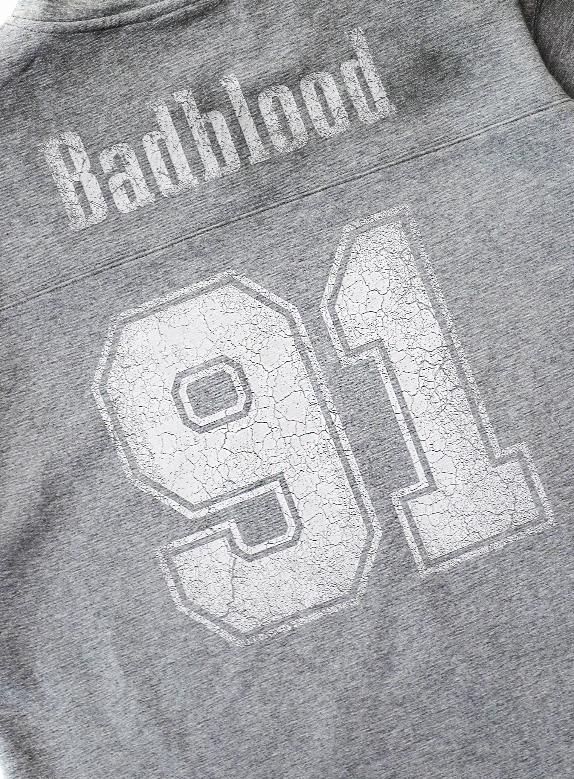 Bad Blood - 91 Crack Print V-Neck T-Shirt (Grey)